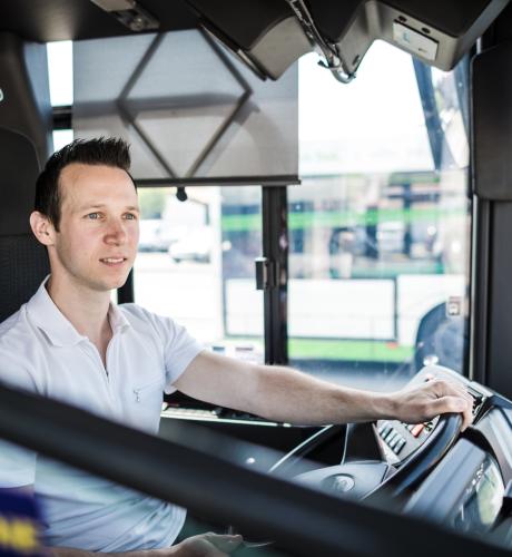 transdev-france-sud-paca-avignon-bus-driver-jpg