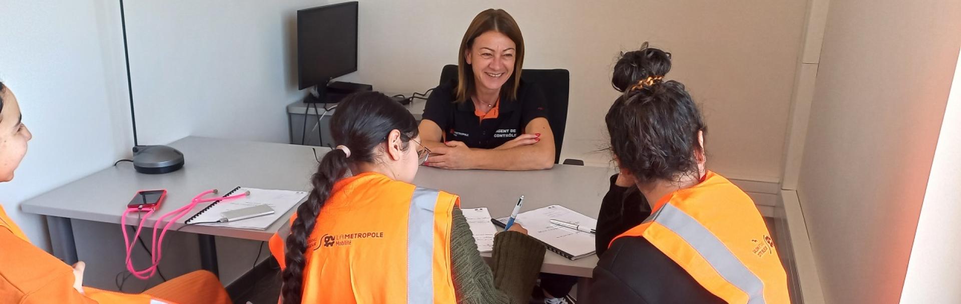 Elèves de 3ème Mix ton stage chez Transdev