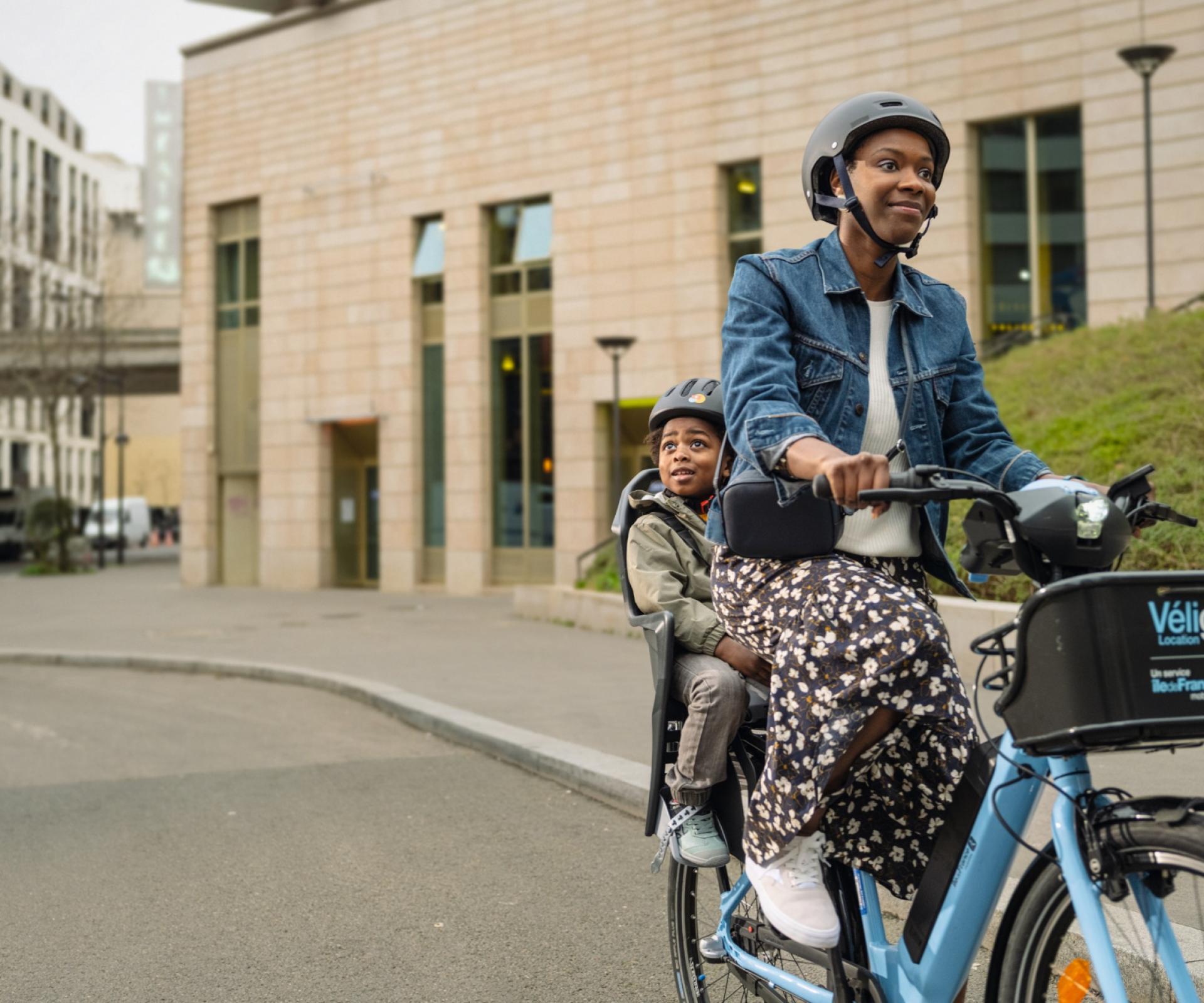 transdev-france-ile-de-france-véligo-parent-enfant