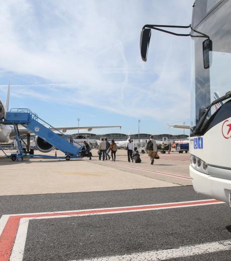 Transdev aéropass logistique aéroportuaire avion orly roissy transport passagers piste