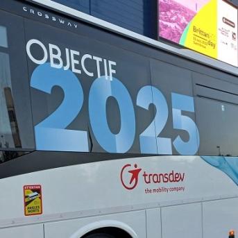 Autocar rétrofité hydrogène à combustion