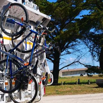 Installation de racks à vélo à l’arrière des cars entre La Rochelle et l’île de Ré