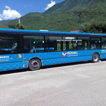 Bus Méribus Transdev à Méribel