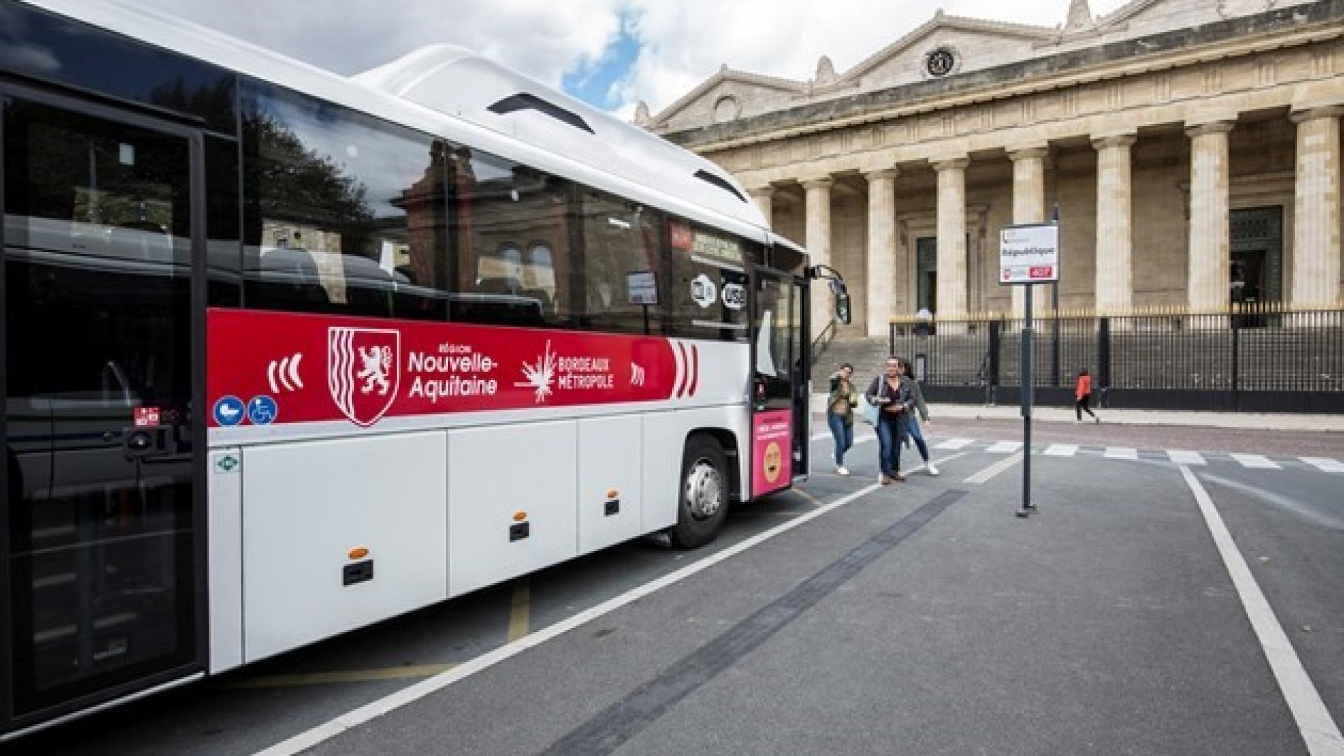 Car express à Haut niveau de service BRT Bordeaux Créon Express Bus Service