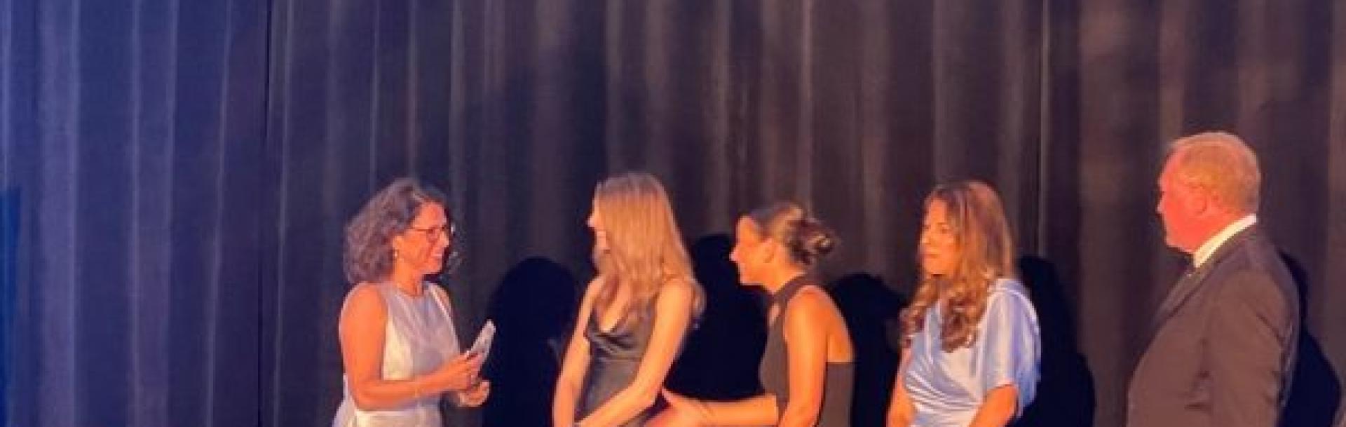 Cérémonie du Remise du Silver Award reçu par Ludovica DUGUE-KELLING