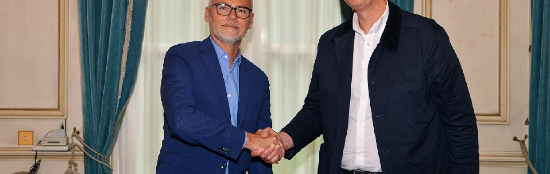 Renouvellement de la convention de partenariat entre l'Association des Petites Villes de France et Transdev