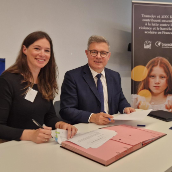 Edouard HENAUT Directeur Général France de Transdev et Julie Crouzillac Présidente ADN Kids