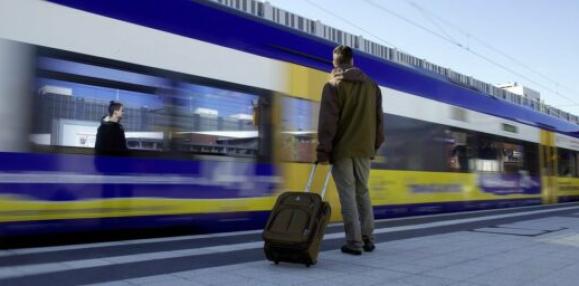 entreprise-ferroviaire- transport, voyageurs-transdev-mobilité