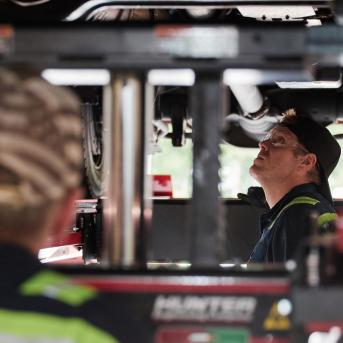 Fleet maintenance mechanics City of Sunrise Florida