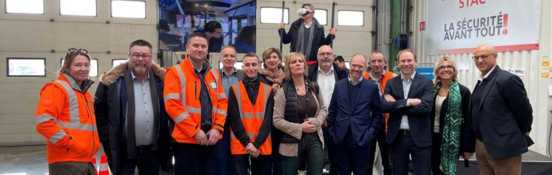 Participants à l'inauguration plateforme immersive Chalon