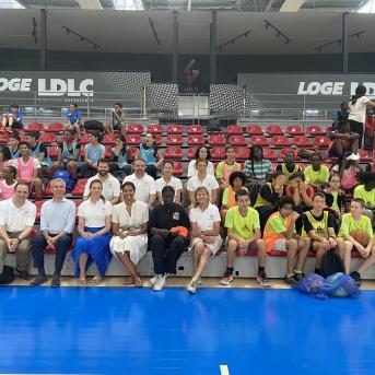 L’ASVEL féminin accueille Transdev et ADN Kids