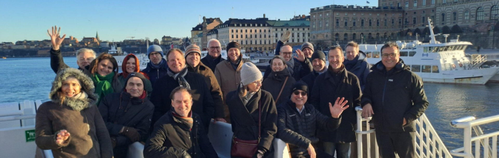 Participants Trans'Lead Topex Mars 2024 sur un bateau en Suède