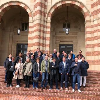 Photo de groupe des 21 participants au programme Trans’lead TopEx