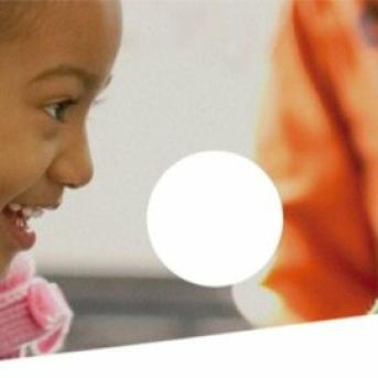 girls-smile-transdev-code-ethics-mobility-childhood