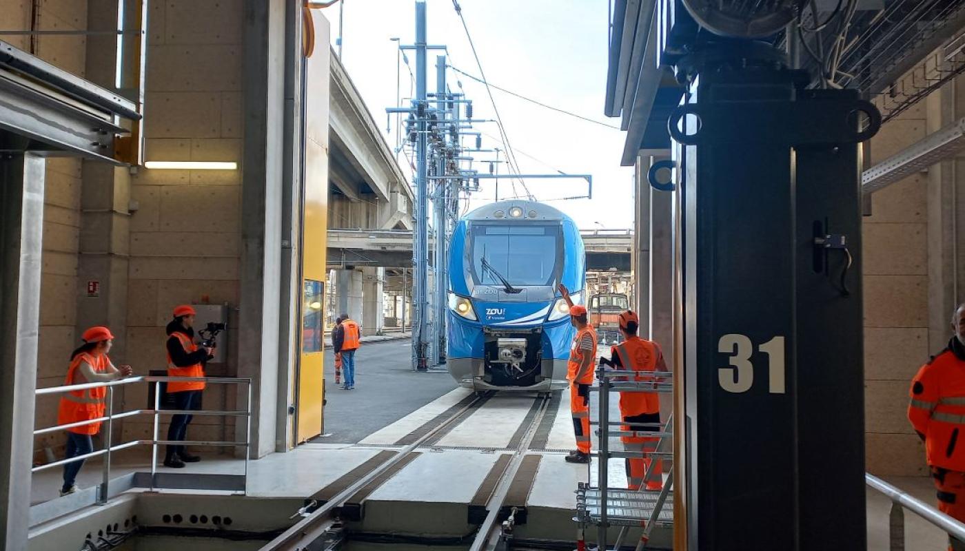 Rame Alstom Omneo pour la ligne Marseille-Toulon-Nice Atelier Alstom Zou