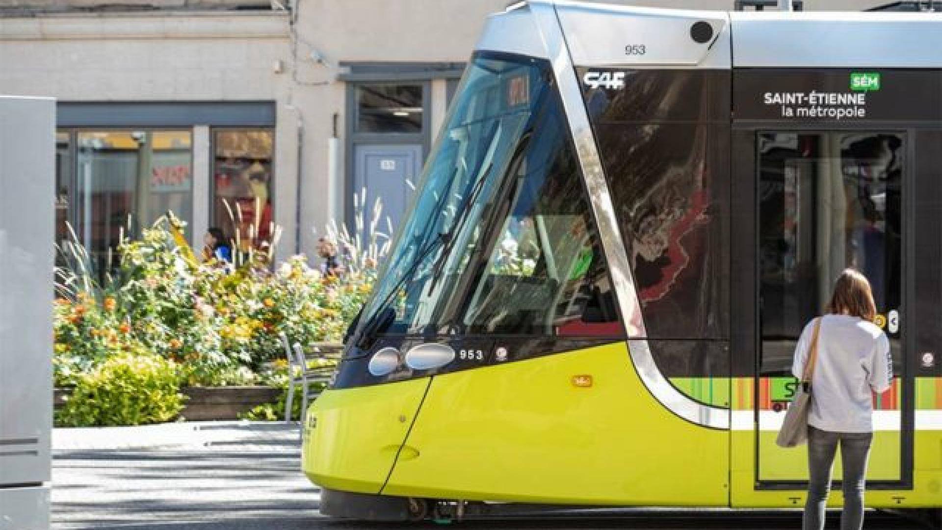 Tramway réseau transport urbain Grenoble TAG Transdev passagers déplacements