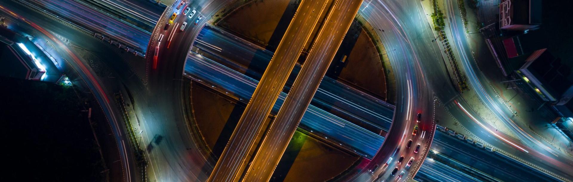 Routes et trafic vu d'en haut