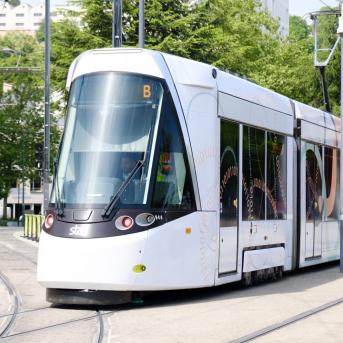 Un tramway nommé design tramway décoré
