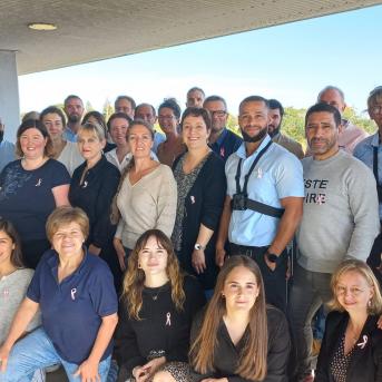 Transdev le Havre les salariés portent le ruban rose pour Octobre Rose