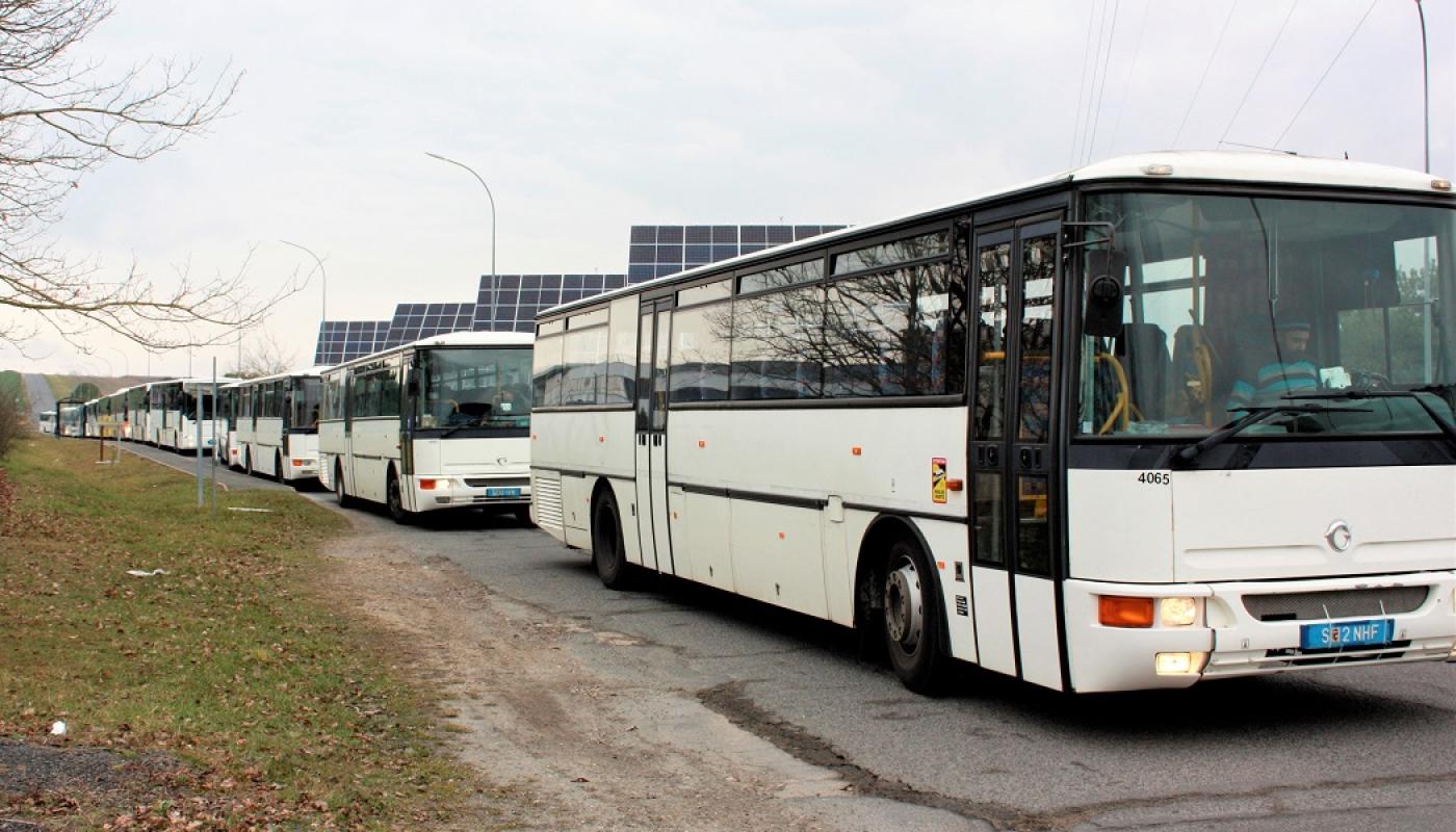 School buses for Ukraine - Des bus pour l'Ukraine