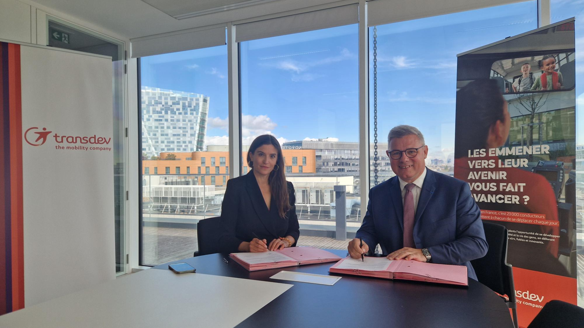 Cynthia Illouz, fondatrice du media The Women's Voices et Edouard Hénaut DG de Transdev France