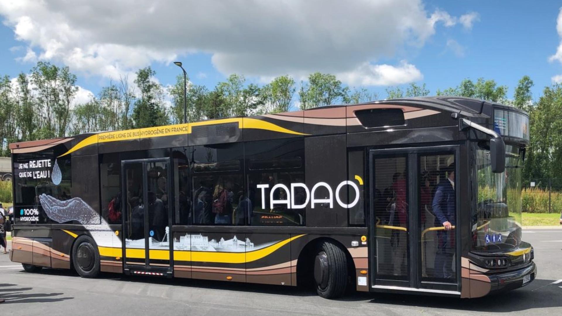 Tadao bus hydrogene marron noir jaune - première ligne de bus hydrogène en France