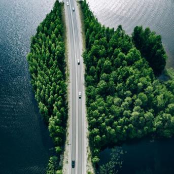 Vue aérienne de Pulkkilanharju Ridge - Parc national de Paijanne