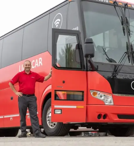 Coach and coach driver in Sherbrook Canada