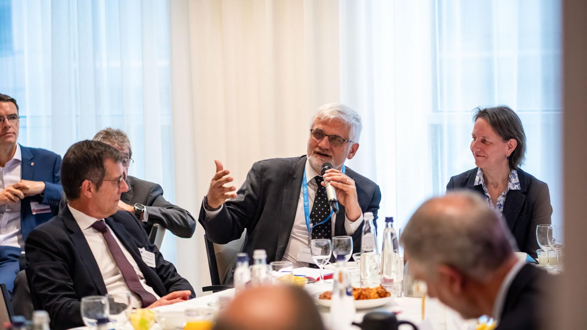 Mobility Sphere Mobility for everyone Time for the EU to Act