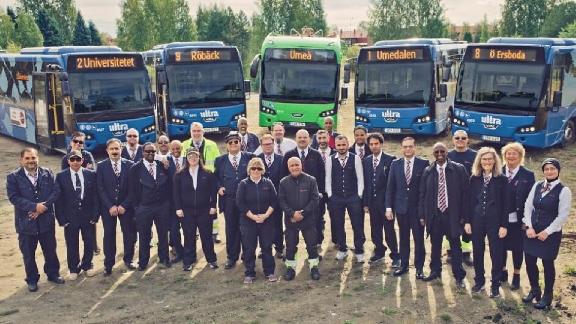 transdev - photo de groupe de conducteurs