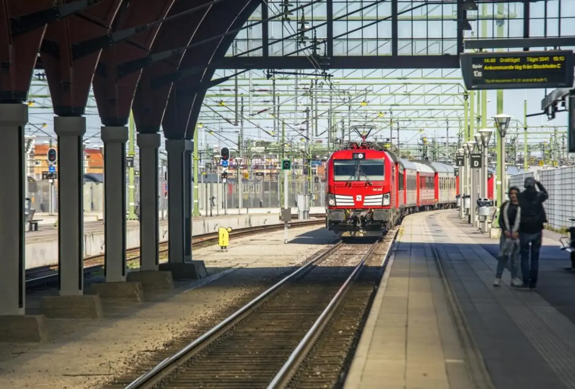 sweden-train-station-1440x975-5692d2