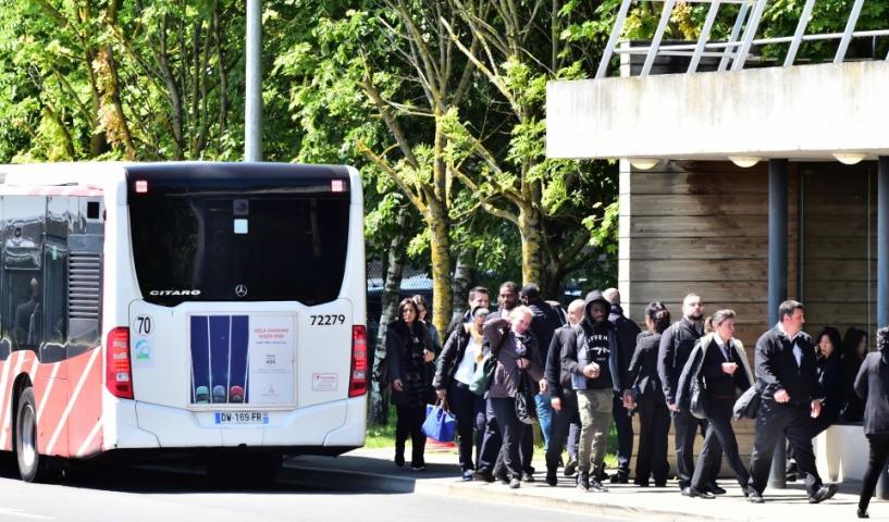 Véhicule Transdev aéroport service Copyrights FOUCHA MUYARD