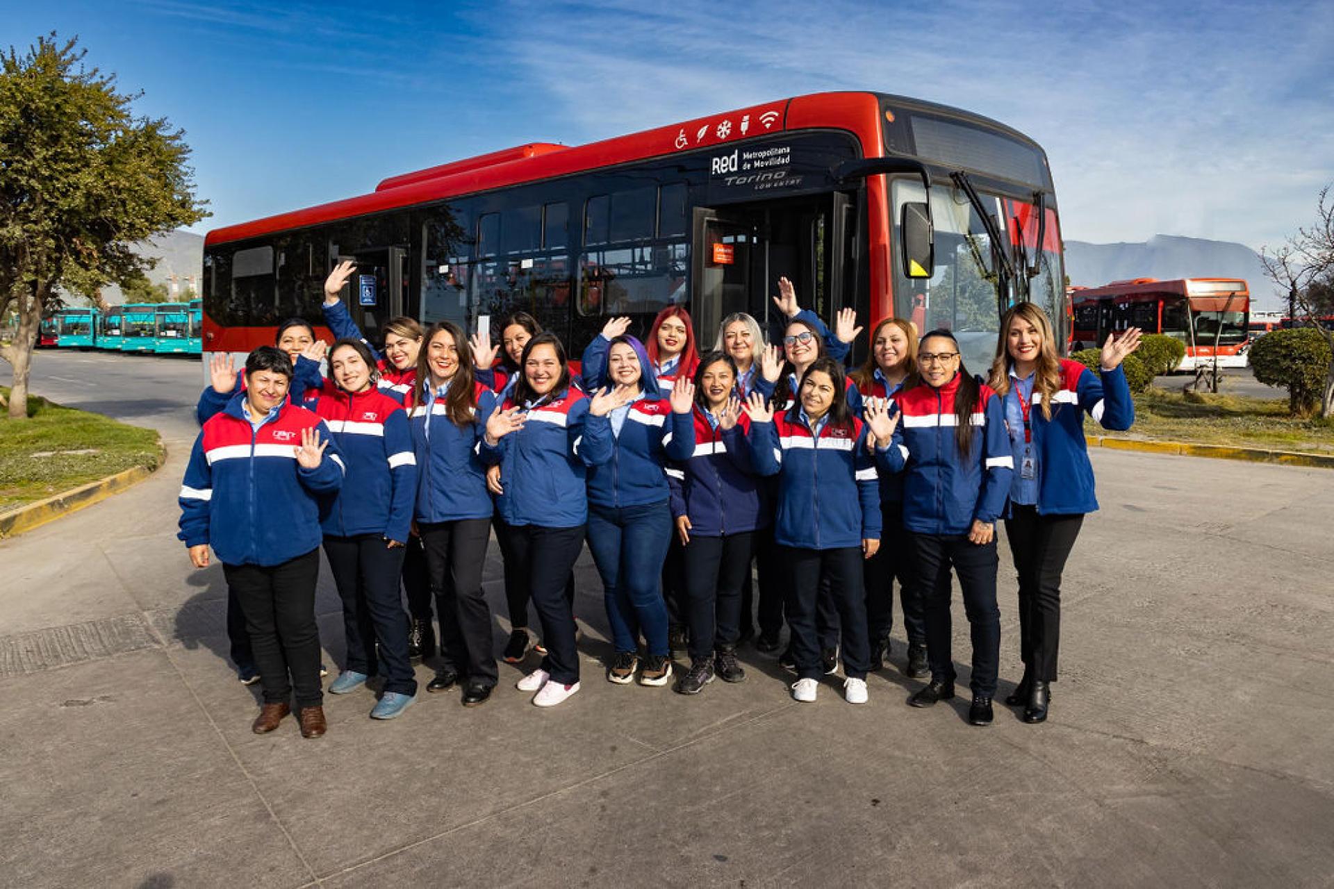 rbu-santiago-vehicles-and-employees-7