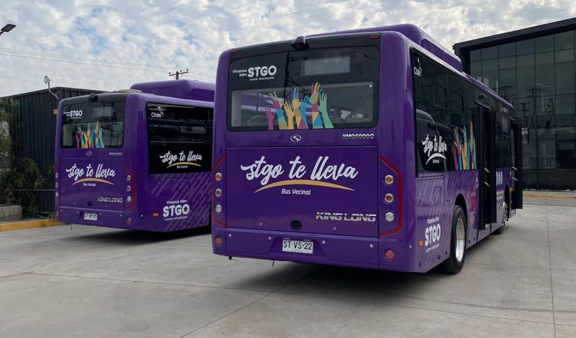 redvan-vehicles-and-employees-1