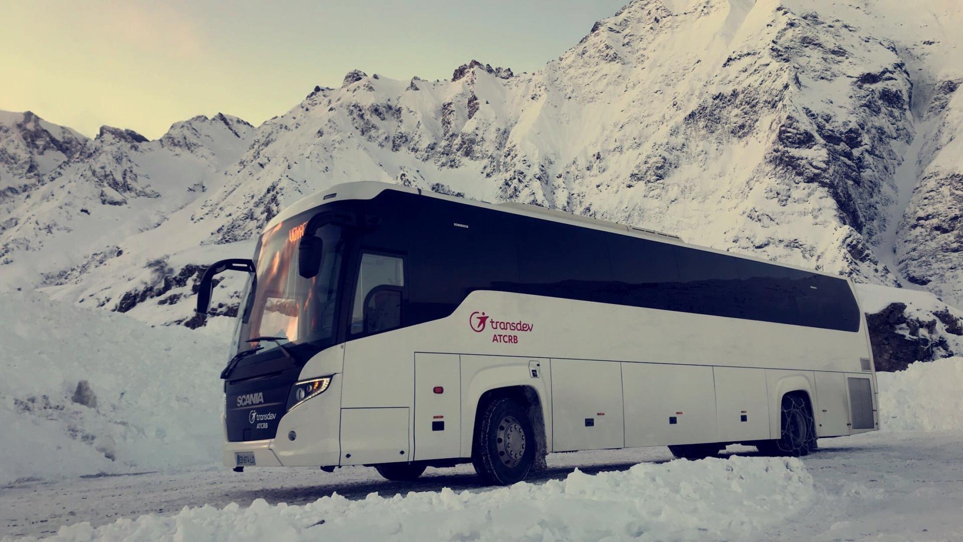Car ATRCB paysage de montagne enneigée