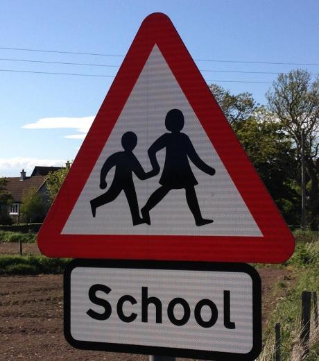 Panneau de signalisation école