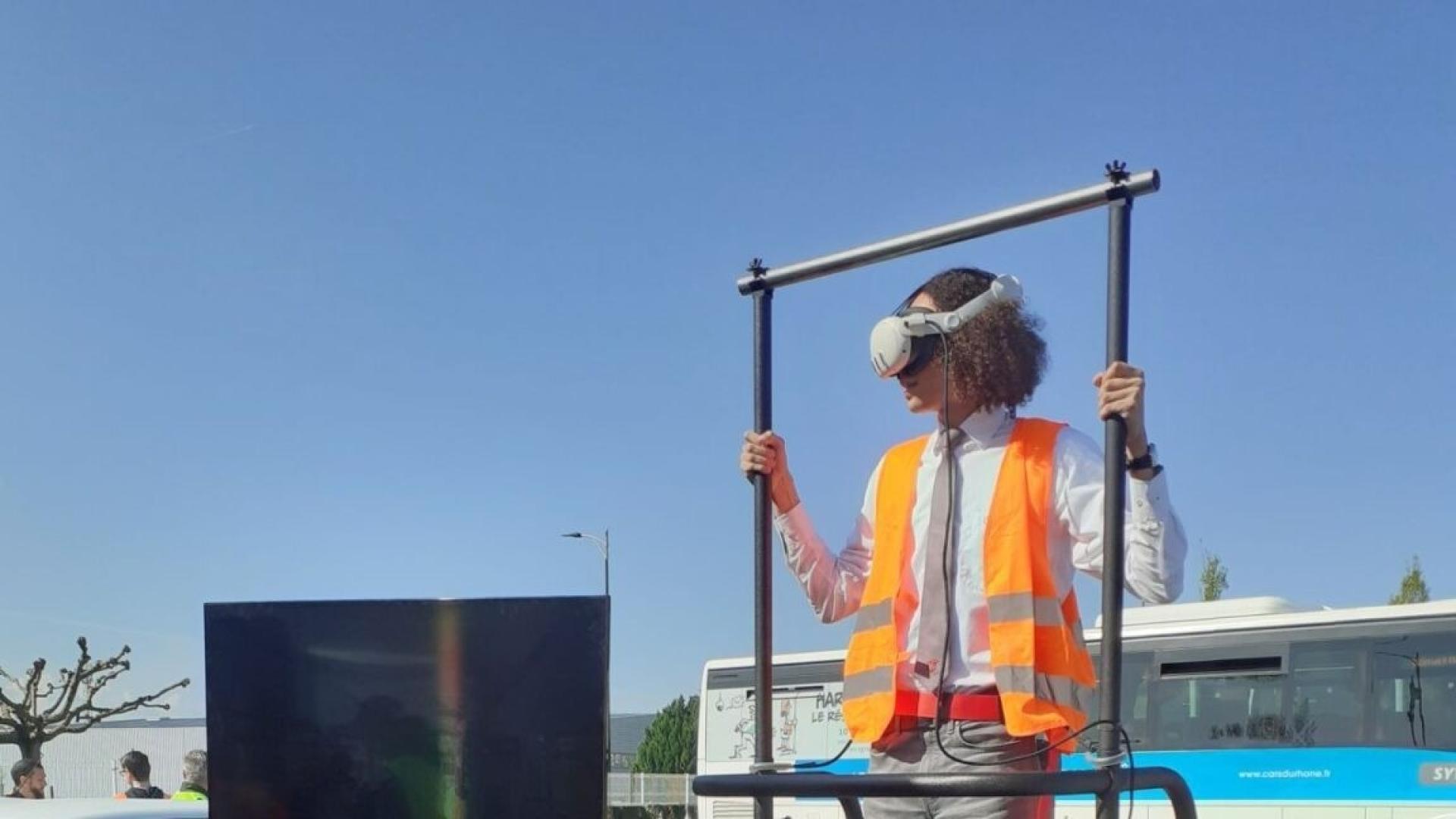 Plateforme immersive Vis ma Ligne _ Drivers in the shoes of passengers