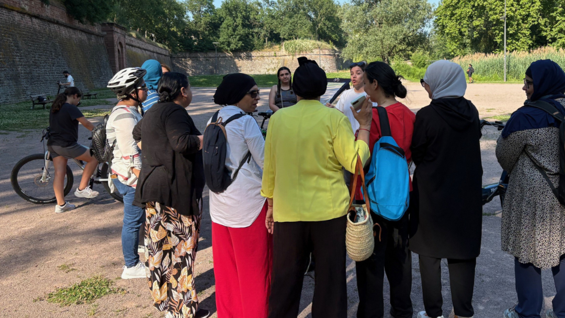 Les voisines à vélo