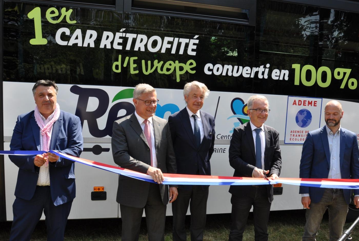 Transdev inaugure le premier autocar rétrofité électrique homologué en Europe