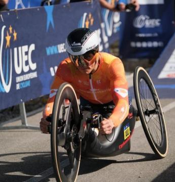 Tim de Vries triple médaillé européen en handbike