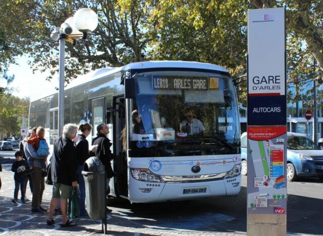 personnes, bus, transdev, mobilité