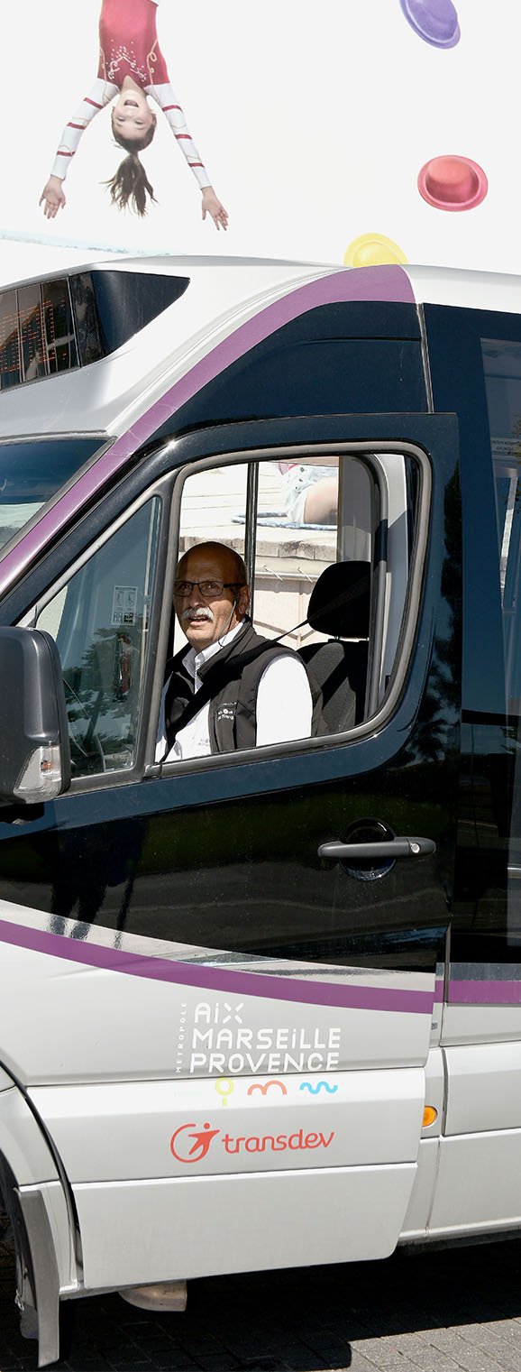 conducteur de navette à Marseille, Aix et en Provence transport-transdev-mobilité-connecté-navette-aix-marseille-provence
