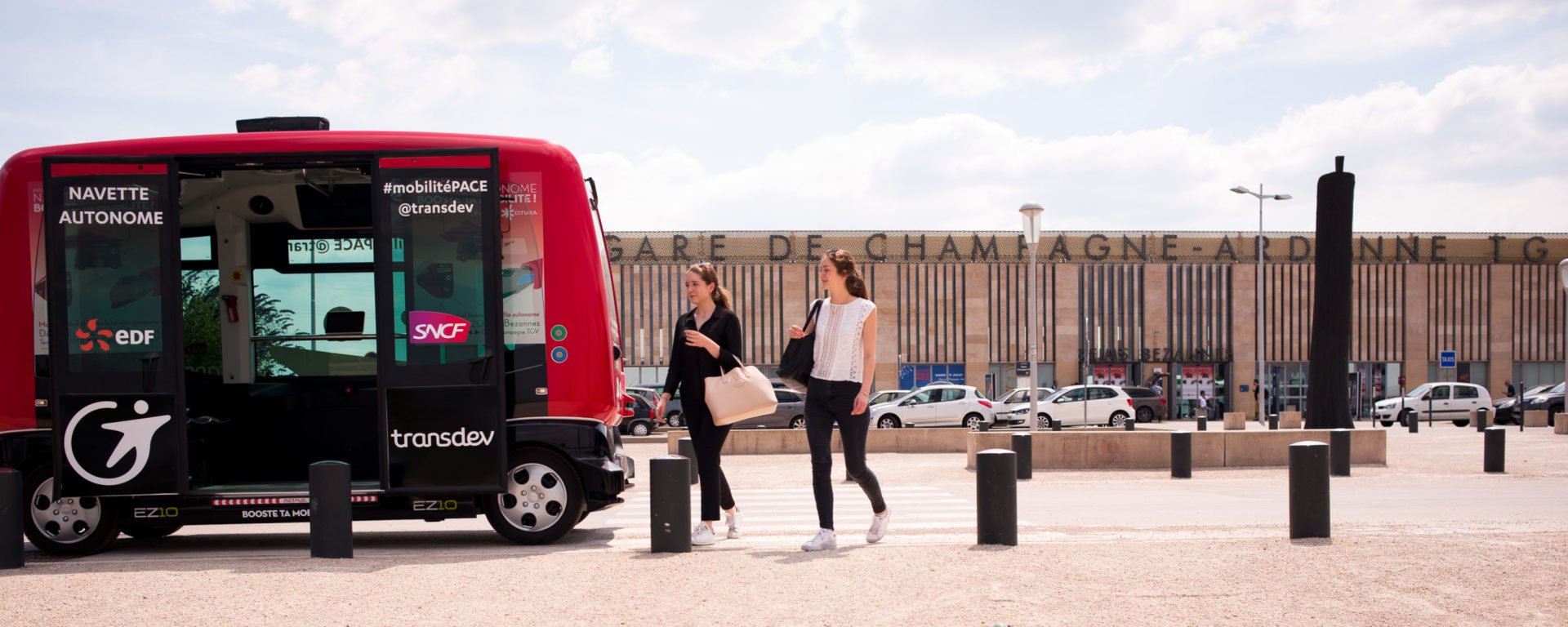 REPORTAGE TRAMWAY > NAVETTE AUTONOME - GARE TGV