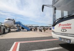 Transdev aéropass logistique aéroportuaire avion orly roissy transport passagers piste