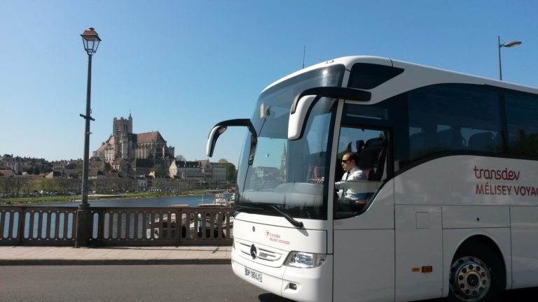 Transdev Bourgogne Franche Comté tourisme TO Auxerre bus car blanc