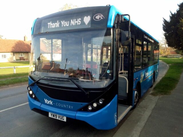 bus-nhs-thankyou-healthworker-transdev-blazefield