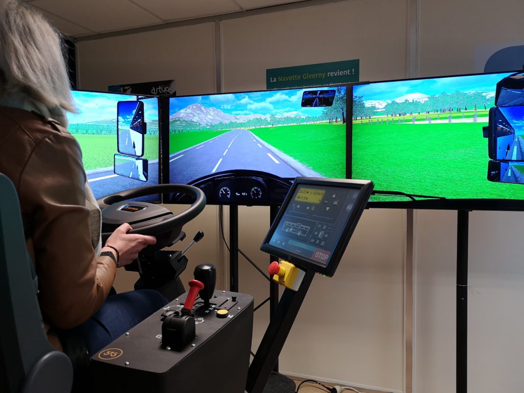 Annecy. Le simulateur de conduite, l'outil de recrutement de Transdev