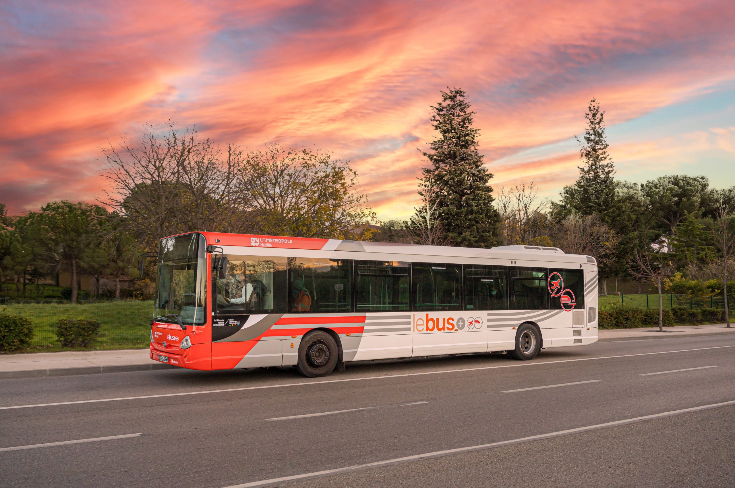 Transdev et la Banque des Territoires s’engagent aux côtés de la Métropole AixMarseille