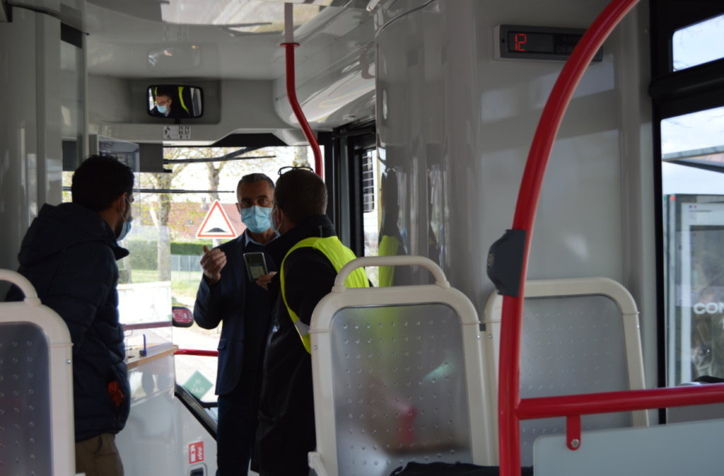 intérieur bus Auxerre