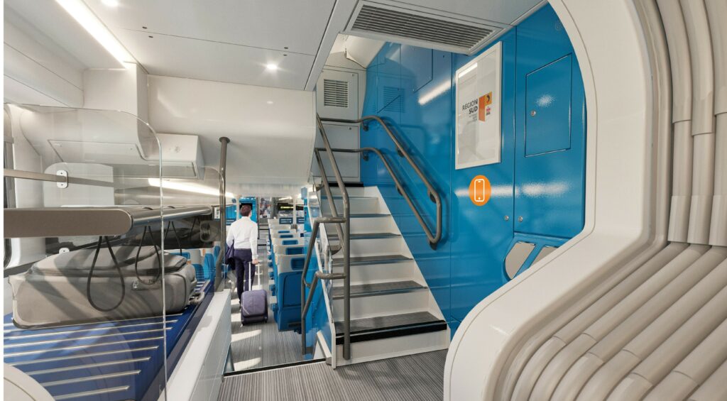 Interior view of the Omneo Premium train for the Marseille-Nice line – Non-contractual design for illustration purposes (©Alstom / Yellow Window)